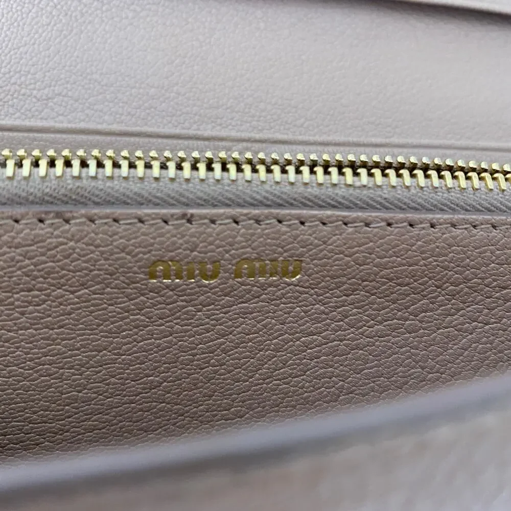 Authentic Miu Miu Beige Leather Wallet on Chain Gold Logo Crossbody - Picture 10 of 16